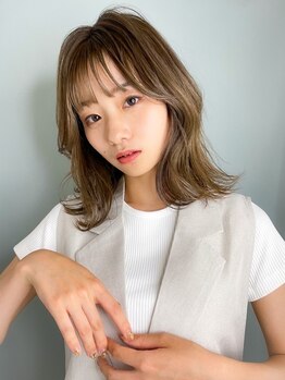 ネオリーブエム(Neolive em;)の写真/[似合わせカット+顔周りストレート¥9000]女性らしさと小顔効果◎韓国風の顔周りカットが大人気★