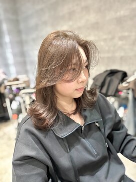 アクション 心斎橋店(ACTION) 20代30代大人可愛いレイヤーミディアム　顔まわりカット