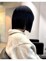 ラフ 新宿(Laff) ヘイリーボブ/切りっぱなしボブ/黒髪ボブ