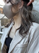 インナーカラー　ホワイトベージュ　イヤリングカラー