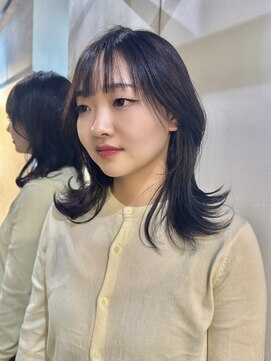 メイカ(MEIKA) ”くびれヘア×ヴァイオレットブラウンカラー” なかもと はな