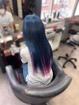 ビゼ 梅田(BIZE)&nbsp;青×ピンクのアニメっぽカラー！