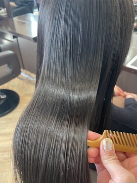 ミリュウ(Milieu) 髪質改善トリートメントで毛先まで艶やかな髪に