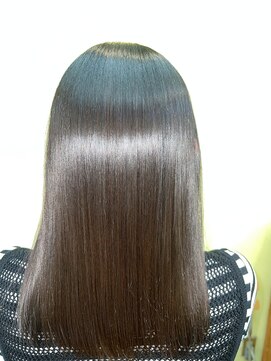 エムスリーディーミュゼステージ(M3D) スマートトリートメントストレート仕上げ。