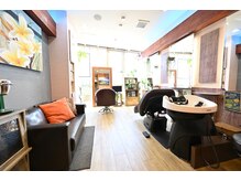 ニート(neat)の雰囲気（西武線練馬駅徒歩３０秒と駅近ながら隠れ家個室・個室貸切サロン）