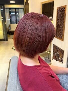 ヘアリゾート粋 ウナム 新宿東口店(enam) ショートボブ/ピンクレッド