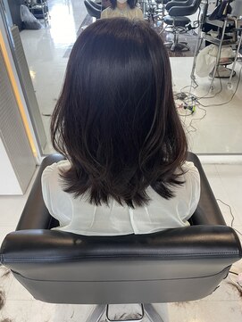 シャンプーボーイエイムス(SHAMPOO BOY aims) くびれミディアム