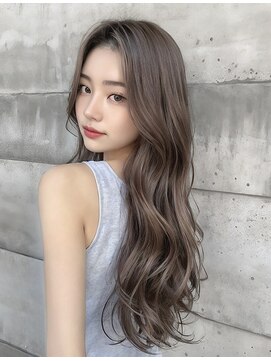 アローンズ(alones) ピンクブラウンで愛らしいウェーブ