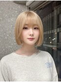 ミディアムレイヤーカット長めボブハイブリーチハイトーンカラー