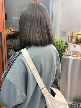 エニィ 清澄白河(enny) オリーブベージュ肩レングスボブ