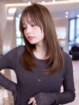 ケアリー プレナ海浜幕張(Carelly) デザインカラー/レイヤーカット/ウェットヘア/オリーブベージュ