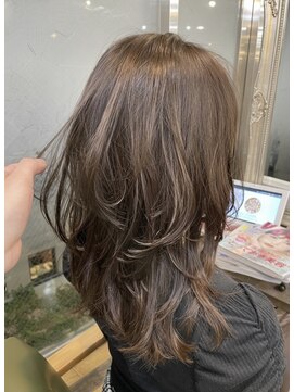 アリスバイアフロート 自由が丘(ALICe by AFLOAT) レイヤーカット