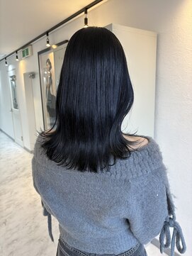 ヴィア 京都烏丸(Via) 10代20代30代／ネイビーブルー／髪質改善/ブリーチ