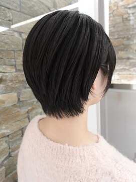 ザザ ZA/ZA 神楽坂 丸みのあるショートボブ　　神楽坂美容室