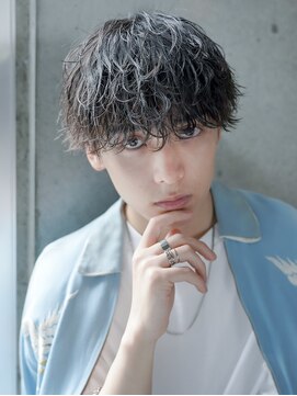 アルファ 新宿(alpha) サーフカール/ 刈り上げセンターパート/ブルーブラック[新宿駅]