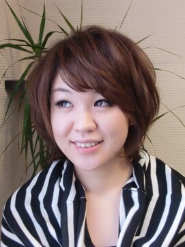 マックス ヘアーデザインアンドジュジュ(MAX HAIR DESIGN&JUJU) イノセントミディアムショート