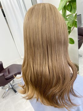 ドミーナドゥ(Domina deux) ミルクティーベージュカラー♪