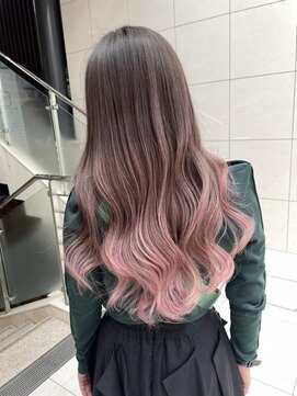ジゼル(gisele) (小山)職場でも束ねて隠せるグラデーションカラー