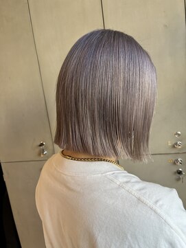 ディーナ(D'na) Ｄ’ｎａ×あかり　トリプルカラーでホワイトシルバー