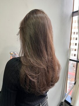 スティーロ 渋谷(Steelo) Steelo オリーブベージュ×大人レイヤースタイル