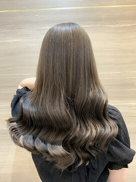 ラビス クローバー(Lovis clover) アッシュブラウン/艶髪