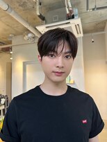 コンティニュー オモテサンドウ(CONTINUE OMOTESANDO)&nbsp;大人気！ラフでも決まる韓国風シースルーバングメンズヘア