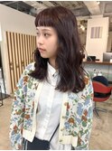 眉上バングとぶどう色｜フレンチカジュアル