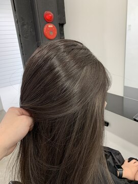 ココ 本八幡(KOKO) ★デザインカラー/レイヤーカット/ウェットヘアオリーブベージュ