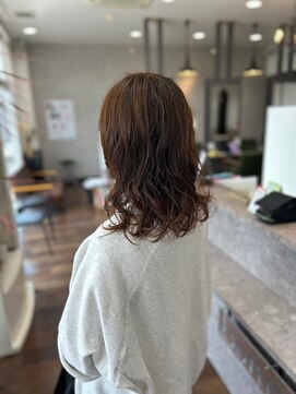 ヘアーワークス ボナ(HAIR WORKS bona.) 20代30代40代のうるおいパーマヘア 髪質改善カラー デジパ