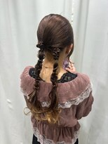 サクララ(Sakura la)&nbsp;ツイン編み下ろし♪ /結婚式お呼ばれヘア/参列ヘア/二次会ヘア