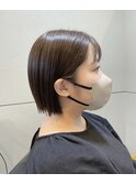 耳かけボブ　グレージュ