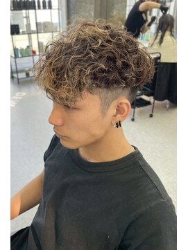 デュー 栄(DEW) 【DEW】スペインカール/プードルパーマ/スパイラルパーマ