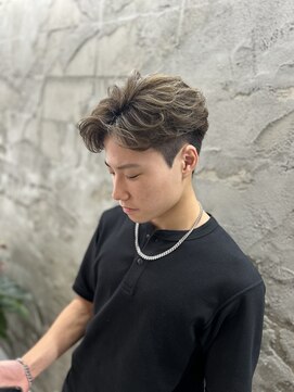 ペルソナ(PERSONA) フェザーショート