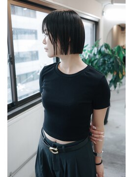 フェイヴィーズ(FavyS) アゴちょい上コンパクトミニボブ