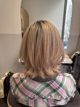 透明感ミルクティーベージュ/くびれヘア/新宿/青木