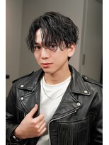 シーカー(SEEKER)&nbsp;シャドウ×センターパート