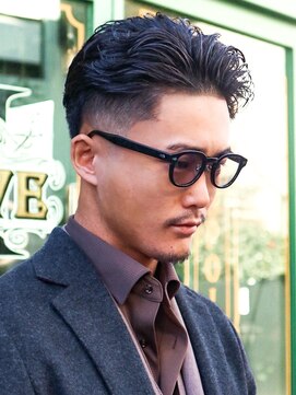 プロショップウェーブ セカンド(PRO SHOP WAVE II) スペインカール/テーパーフェード/メンズパーマ/フェザーパーマ