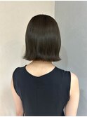 オリーブグレージュ