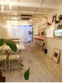 ミエルヘアービジュー(miel hair bijoux) 時間があればカフェで読書☆【miel hair bijoux】