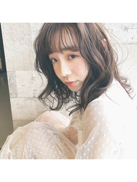 ザ シー 海老名(The C) [The C 岩崎] 大人可愛いゆるウェーブミディ◎