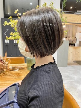 ビューオオサカ(VIEW OSAKA) シンプルを極めたAラインボブショート☆マロンベージュで垢抜け