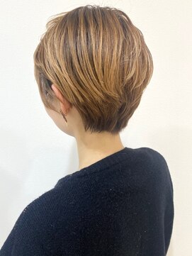 ヒビカ(HIBIKA) 襟足スッキリ丸みショート