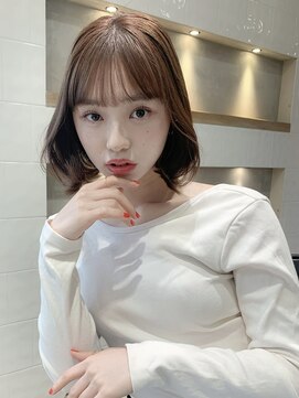 フォンズ(FONS) 面長をひし形に見せる_小顔ワンカールボブ_タンバルモリ