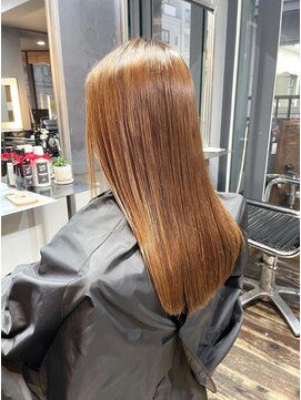 ヘアアンドメイク エジェリ(hair&make egerie) オレンジベージュカラー・レイヤー無しストレートロング