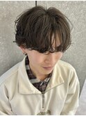 ショートマッシュセンターパートニュアンスシャドウ波巻きパーマ