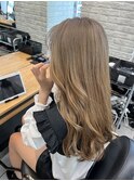 ミルクティーベージュ