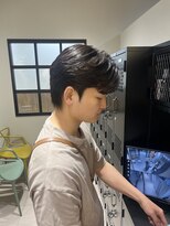 ステージ(STAGE)&nbsp;韓国メンズヘア　ダウンパーマ　センターパート