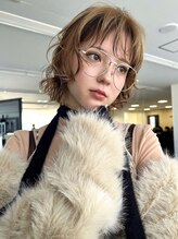 トゥコ(tuco) ボブウルフ　透け感カラー　顔まわりレイヤー　ローライト