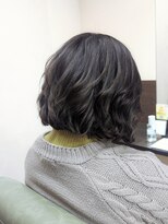 レアナ バイ ニーナ(Leana by NINA)&nbsp;エクステで毛先に重みをプラス！