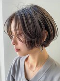 イメチェン美髪ホワイトブロンドワイドバング